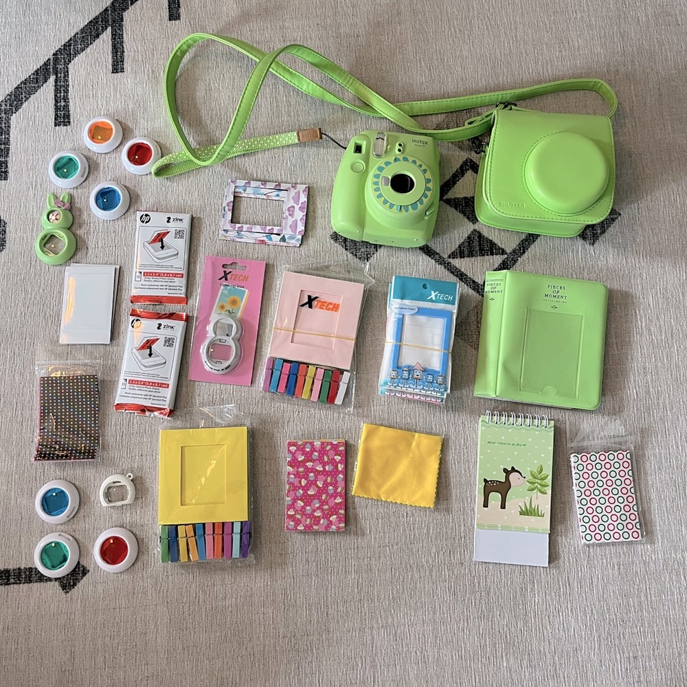 Fujifilm Instax Mini 9 camera and accessories